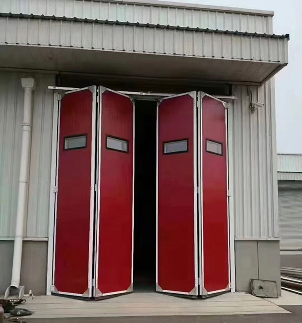 南郑工业折叠门在大型装配车间出入口的应用实例